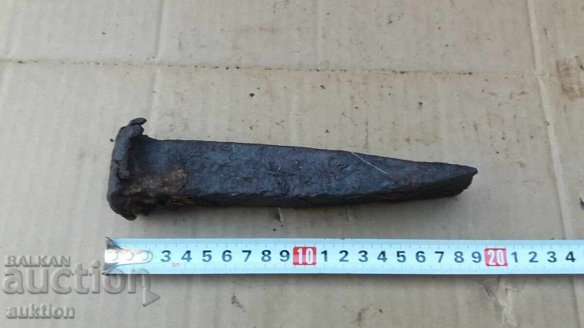 MASSIVE FORGED DAGGER, CHISEL, TOOL FOR CARPETS - 5 MASSIVE FORGED DAGGER, CHISEL, TOOL FOR CARPETS - 5