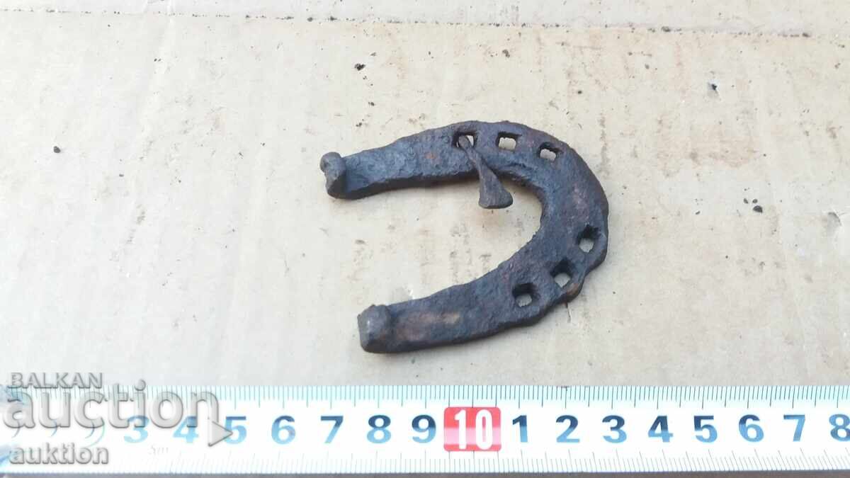 Delivery of OLD FORGED HORSESHOE, HORSESHOE Delivery of OLD FORGED HORSESHOE, HORSESHOE