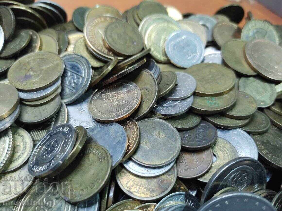 Over 800 pcs. tokens about 5.6 kilograms - 6 Over 800 pcs. tokens about 5.6 kilograms - 6