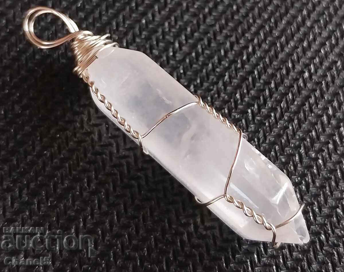 ROSE QUARTZ MEDALLION - HANDMADE (910) ROSE QUARTZ MEDALLION - HANDMADE (910)