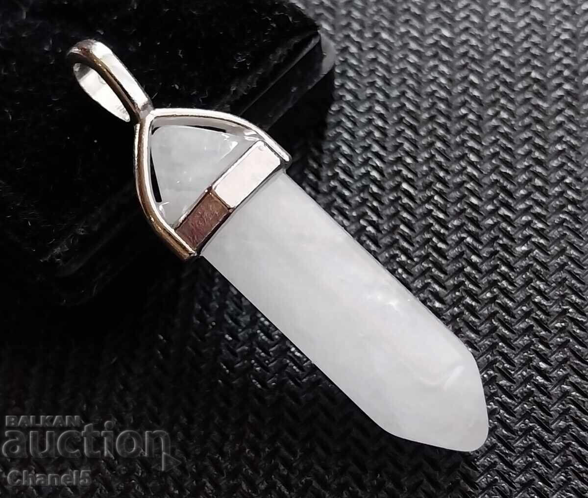 ROCK CRYSTAL MEDALLION, QUARTZ - (913) with price 10.00 BGN | € 5.11 ROCK CRYSTAL MEDALLION, QUARTZ - (913) with price 10.00 BGN | € 5.11