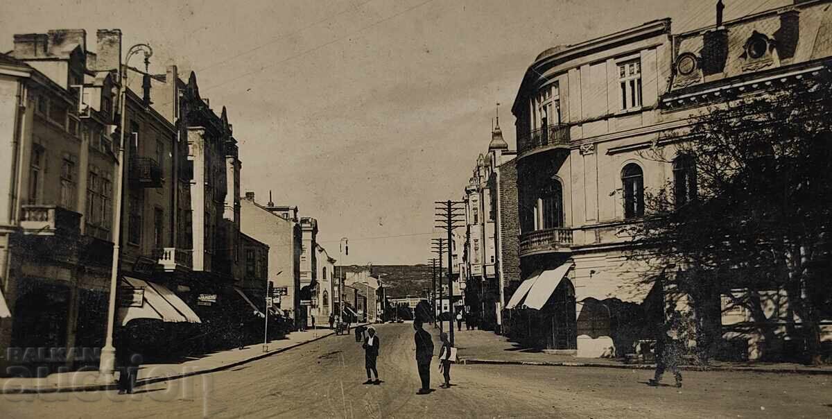 VARNA OLD POSTCARD with price 19.00 BGN | € 9.71 VARNA OLD POSTCARD with price 19.00 BGN | € 9.71