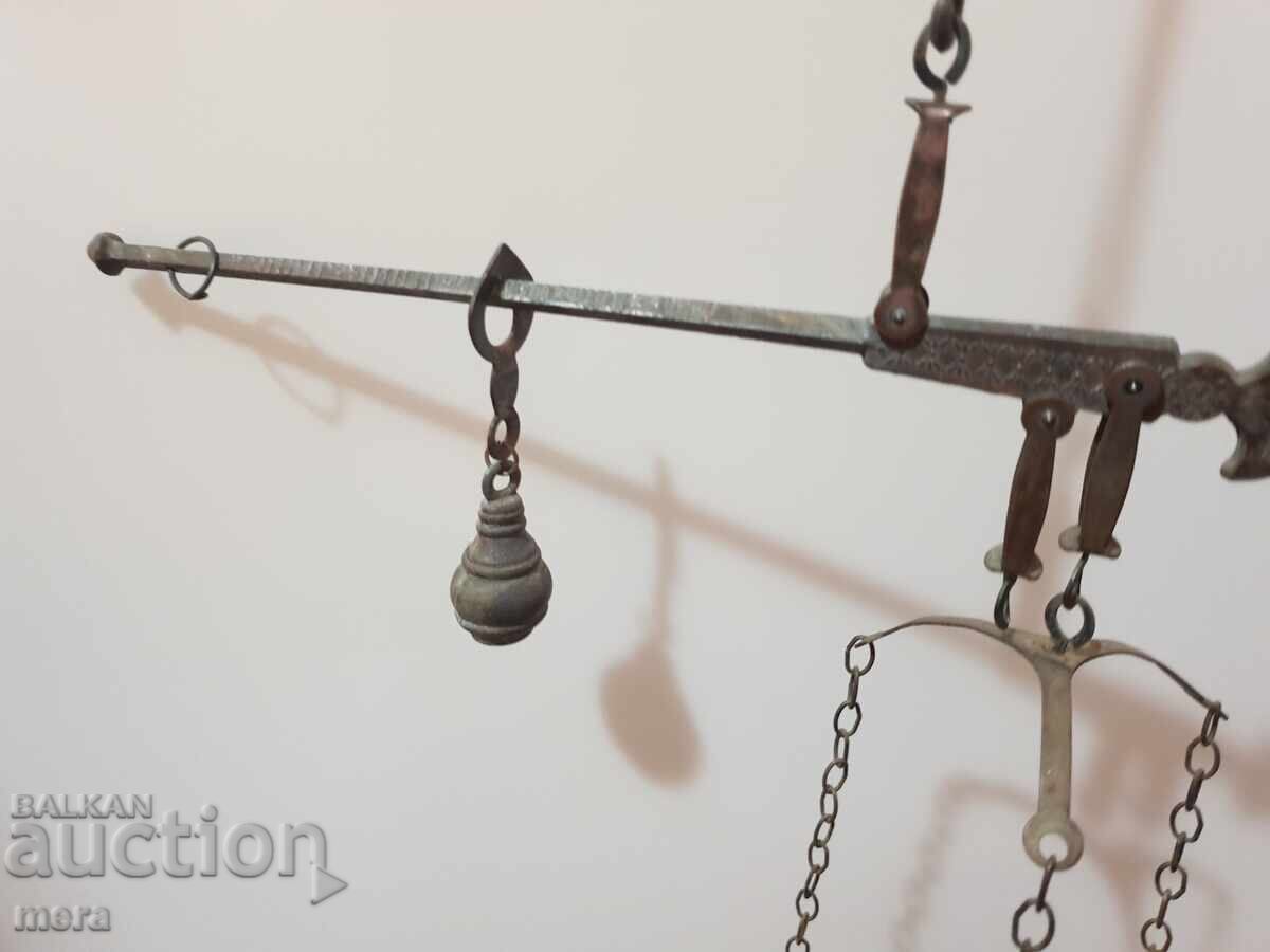 Интериорен кантар- паланса с цена 35.00 лв. | € 17.90 Интериорен кантар- паланса с цена 35.00 лв. | € 17.90