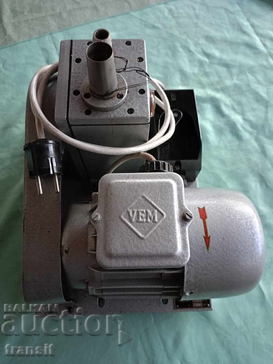 Pompa de vid Germania RDG. Pompa de vid Germania RDG.