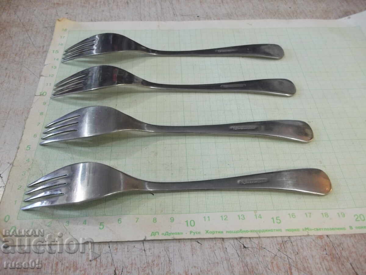 Lot of 4 "Perla" forks from the "P. Denev-Gabrovo" factory - 5 Lot of 4 "Perla" forks from the "P. Denev-Gabrovo" factory - 5