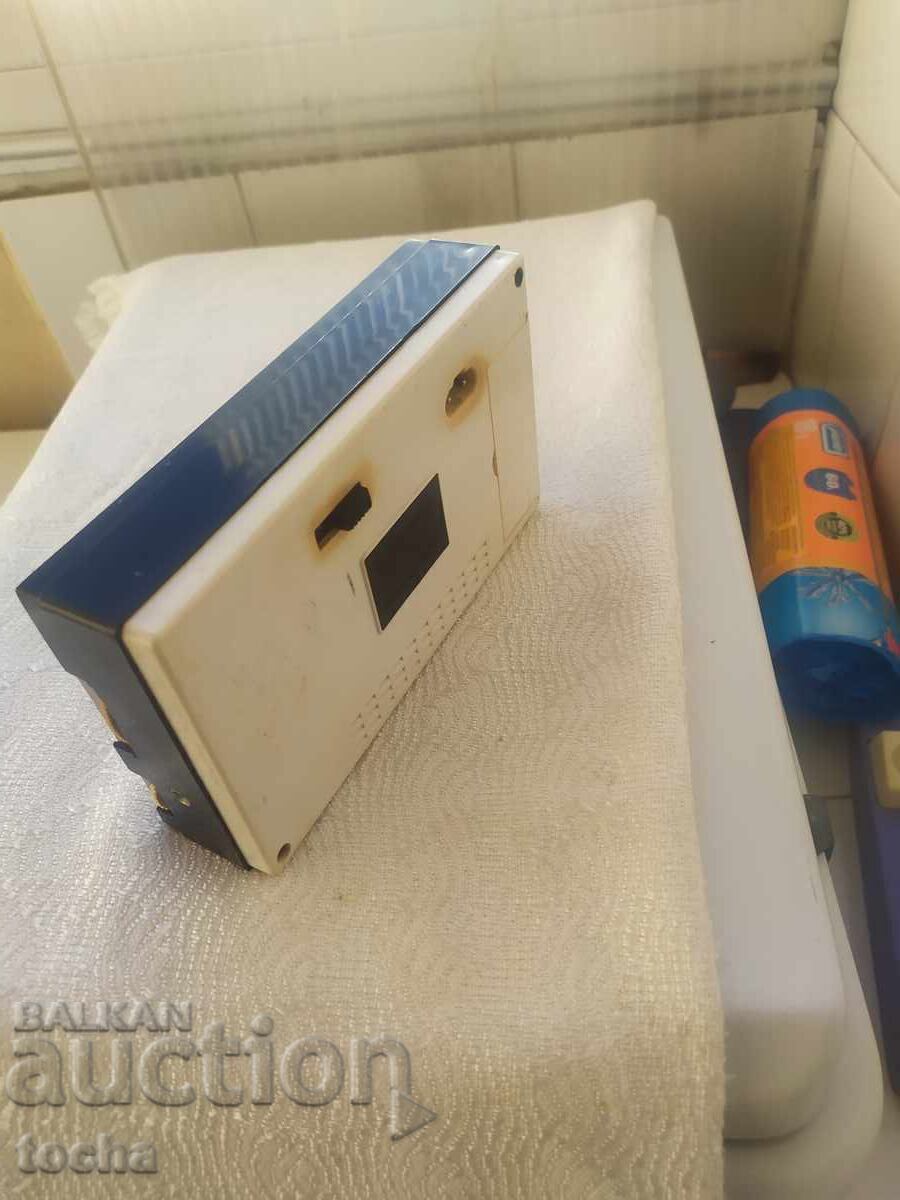 Auction old radio Sokol, works Auction old radio Sokol, works