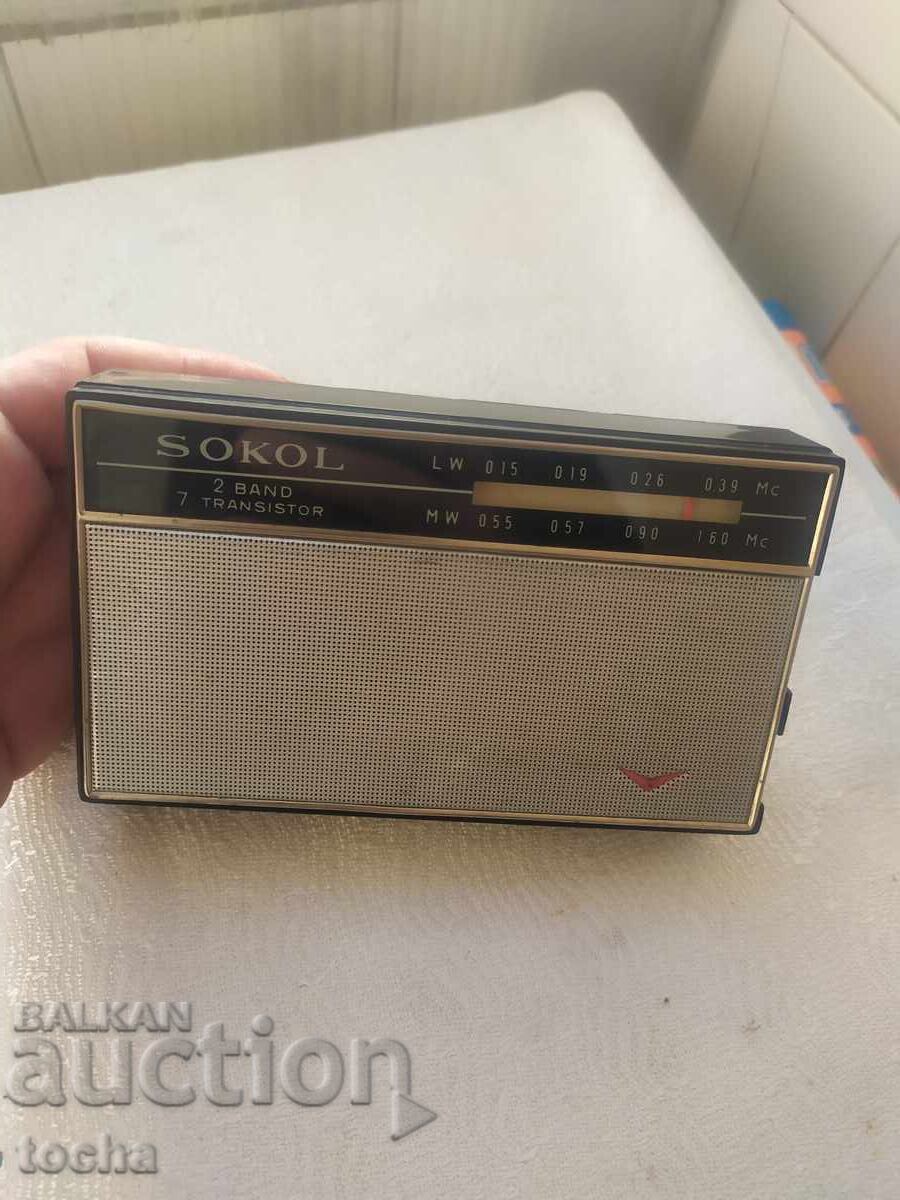 radio vechi Sokol, funcționează