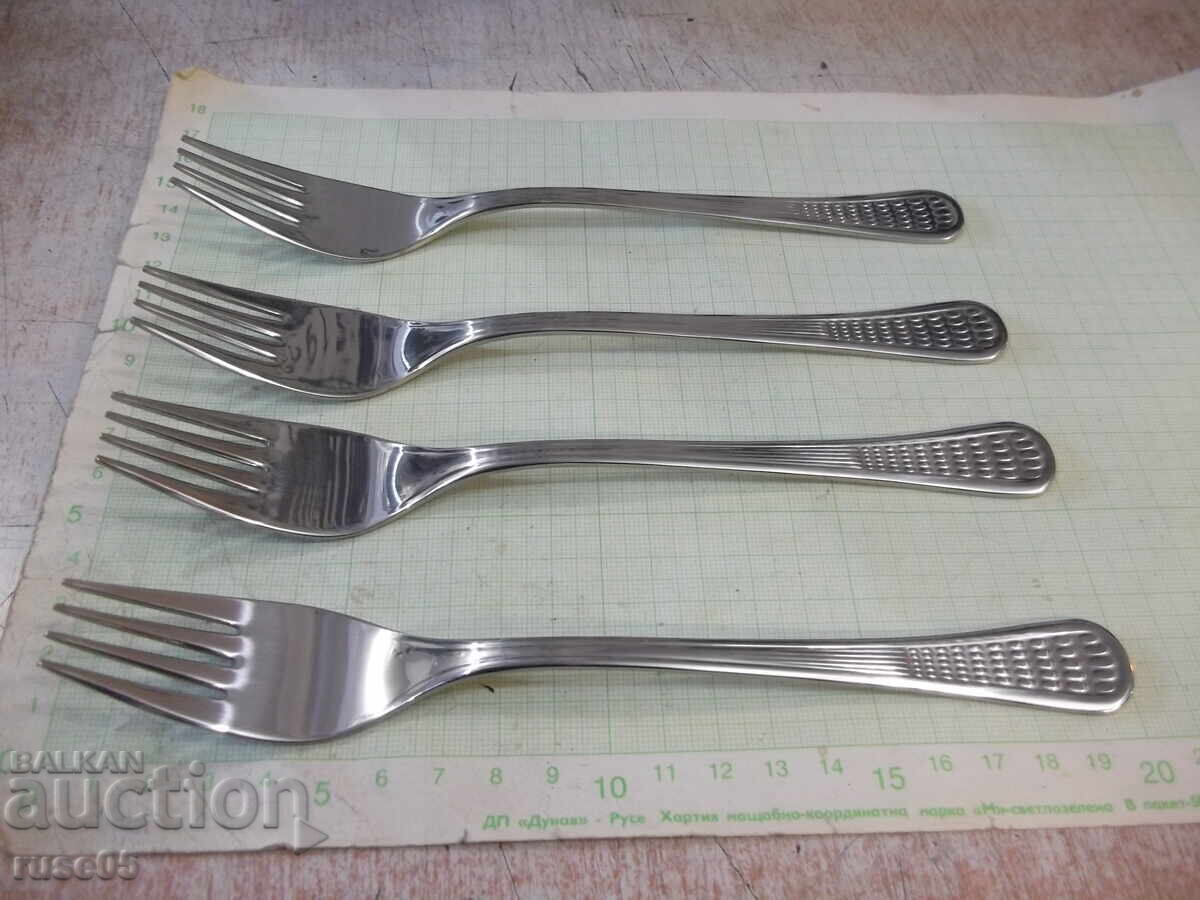 Lot de 4 buc. Furci "Perla" din fabrica "P.Denev-Gabrovo", noi cu preț 12.00 BGN | € 6.14 Lot de 4 buc. Furci "Perla" din fabrica "P.Denev-Gabrovo", noi cu preț 12.00 BGN | € 6.14