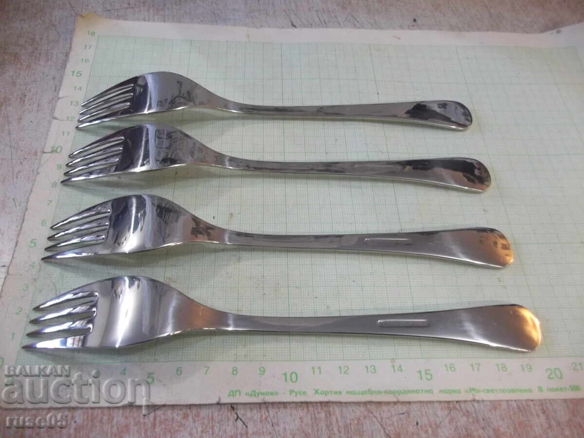 Lot de 4 buc. Furci "Perla" din fabrica "P.Denev-Gabrovo", noi - 5 Lot de 4 buc. Furci "Perla" din fabrica "P.Denev-Gabrovo", noi - 5