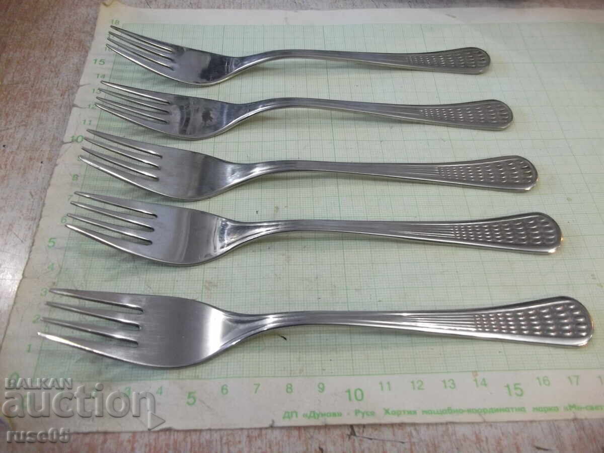 Lot of 5 "Perla" forks from the "P. Denev-Gabrovo" factory with price 13.00 BGN | € 6.65