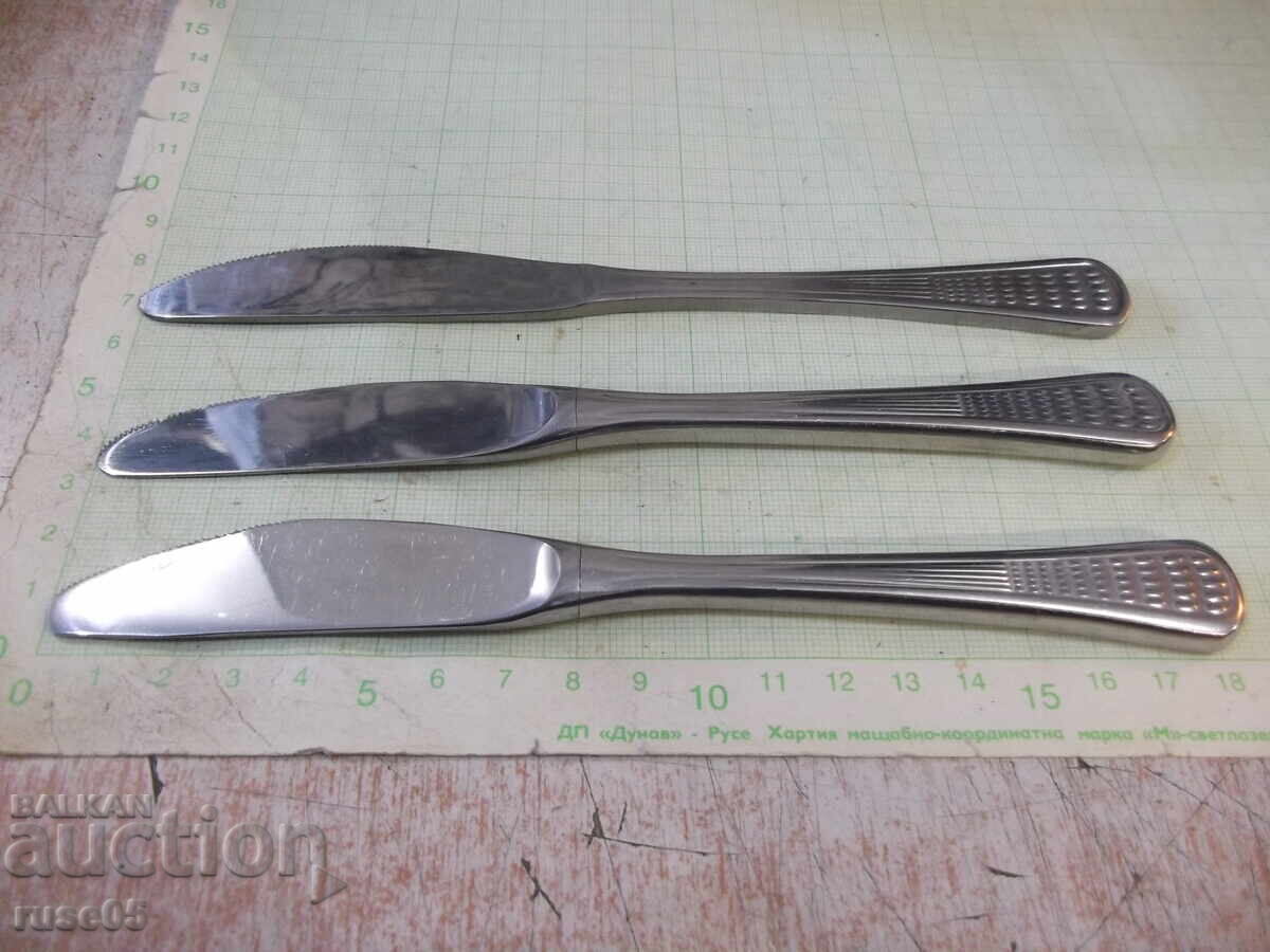 Lot de 3 buc. cuţitul „Perla” de la uzina „P. Denev-Gabrovo”. - 6 Lot de 3 buc. cuţitul „Perla” de la uzina „P. Denev-Gabrovo”. - 6
