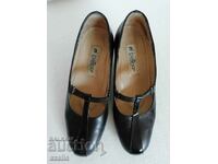 Elegant leather shoes 36 number