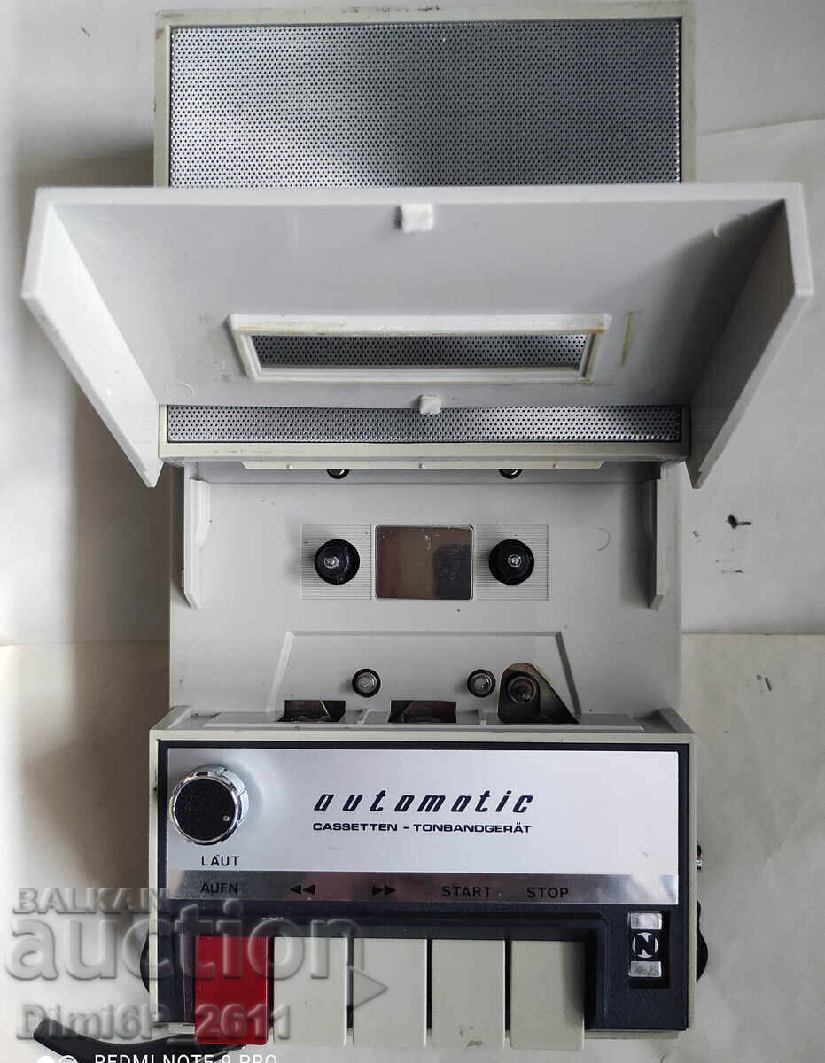 Casetofon automat de epocă Tonbandgerat N cu preț 55.00 BGN | € 28.12