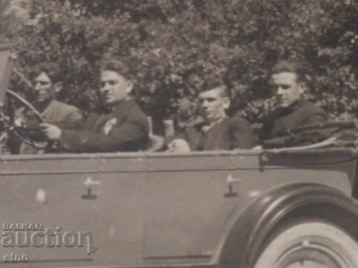 Auction 1928. ROYAL PHOTO-RETRO CAR Auction 1928. ROYAL PHOTO-RETRO CAR