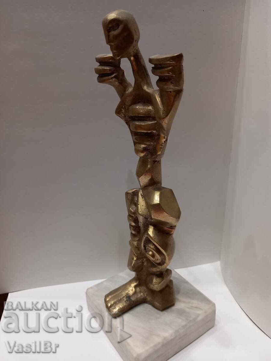 Livrarea Sculptură masivă