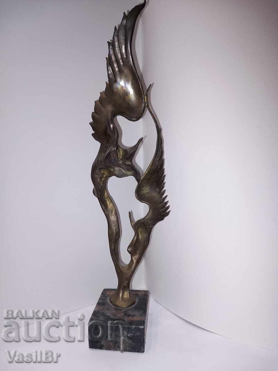 Γλυπτό "Flight" Ivan Ivanov με τιμή 208.00 BGN | € 106.35