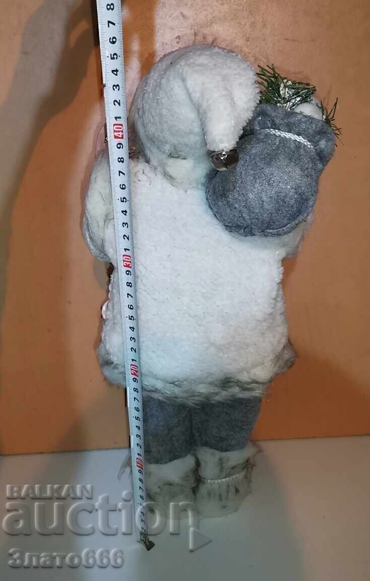 Licitație Moș Crăciun, Moș Crăciun