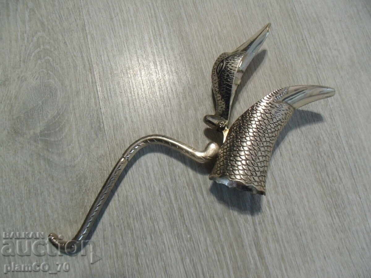 Auction No.*7839 old metal tip from a decanter / carafe / bottle Auction No.*7839 old metal tip from a decanter / carafe / bottle