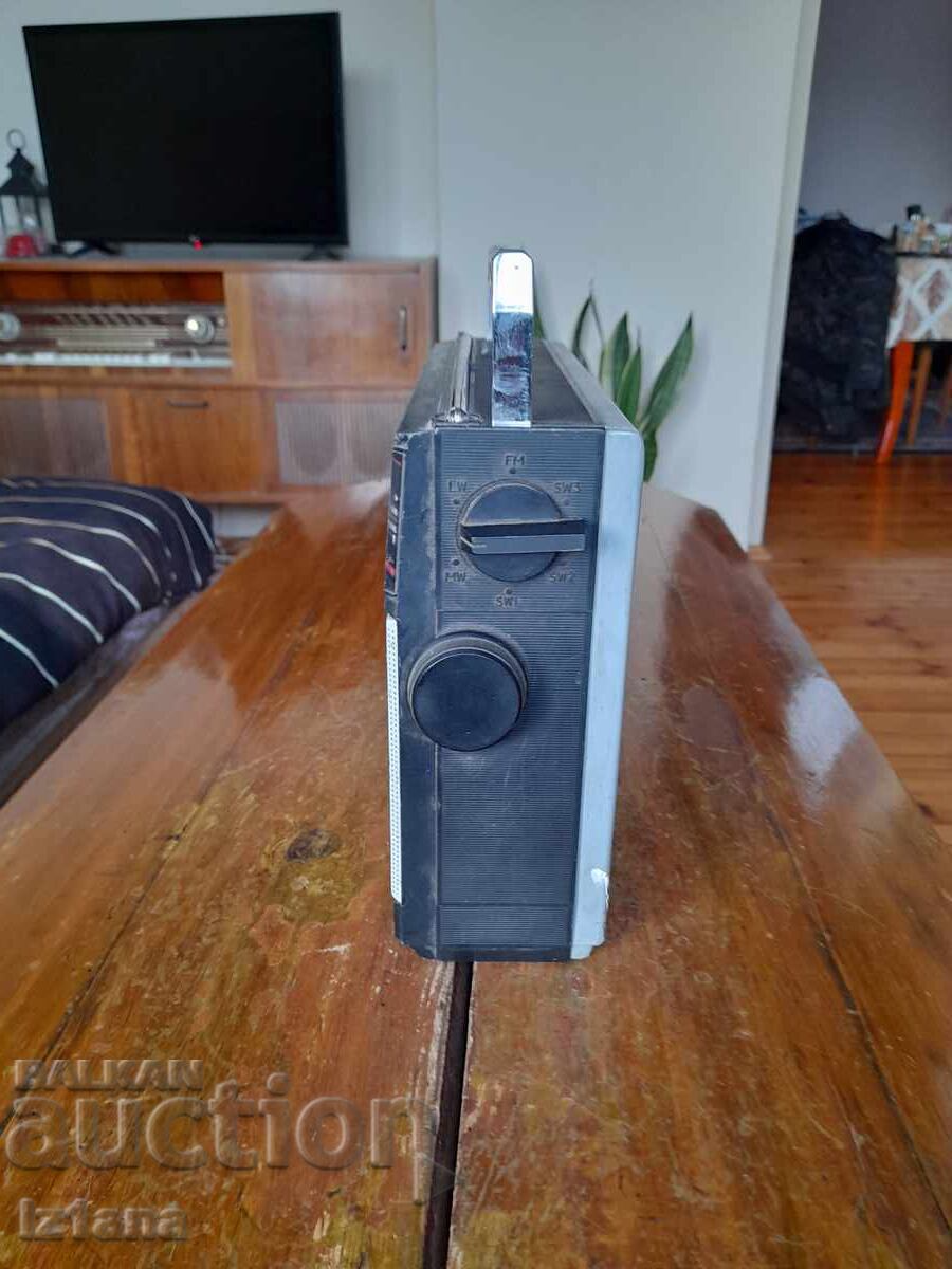 Delivery of Old radio, radio receiver VEF, VEF 222 Delivery of Old radio, radio receiver VEF, VEF 222