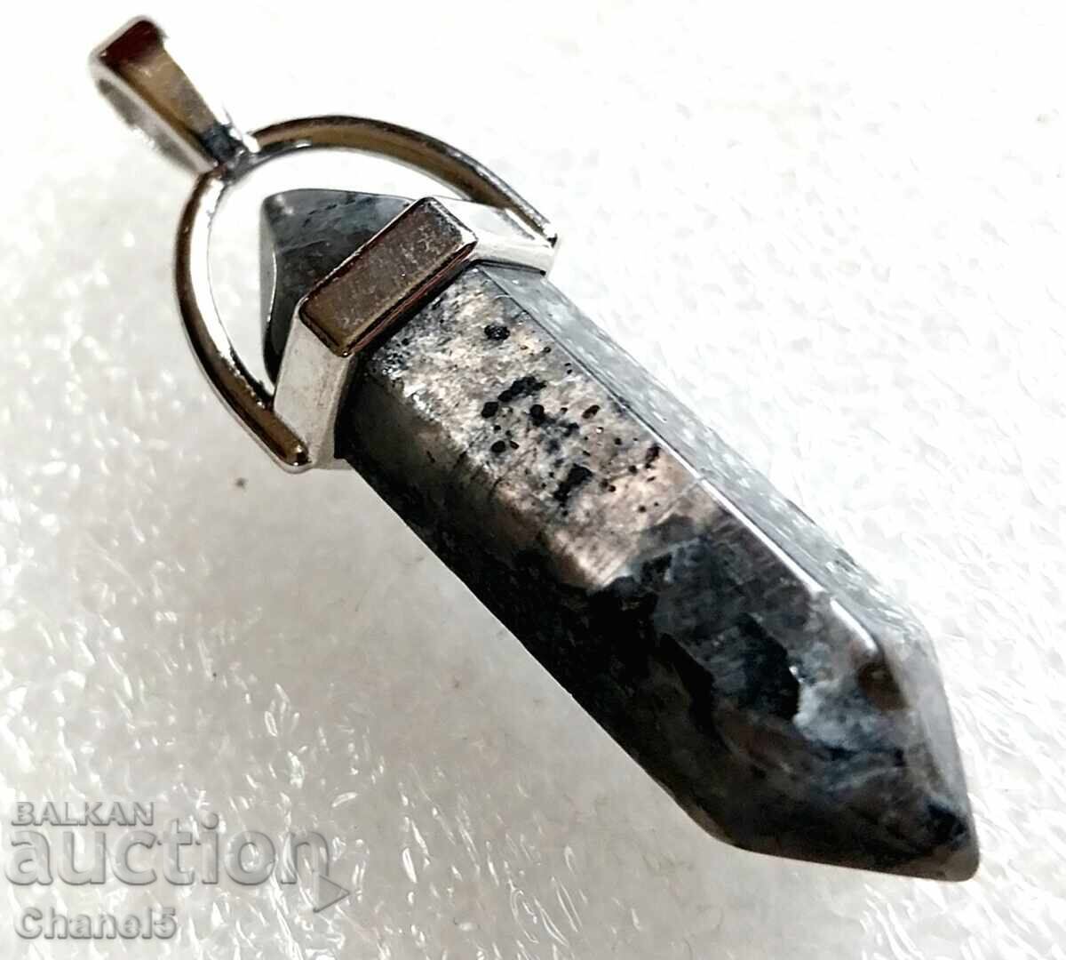 Auction LARWICKITE MEDALLION (941) Auction LARWICKITE MEDALLION (941)