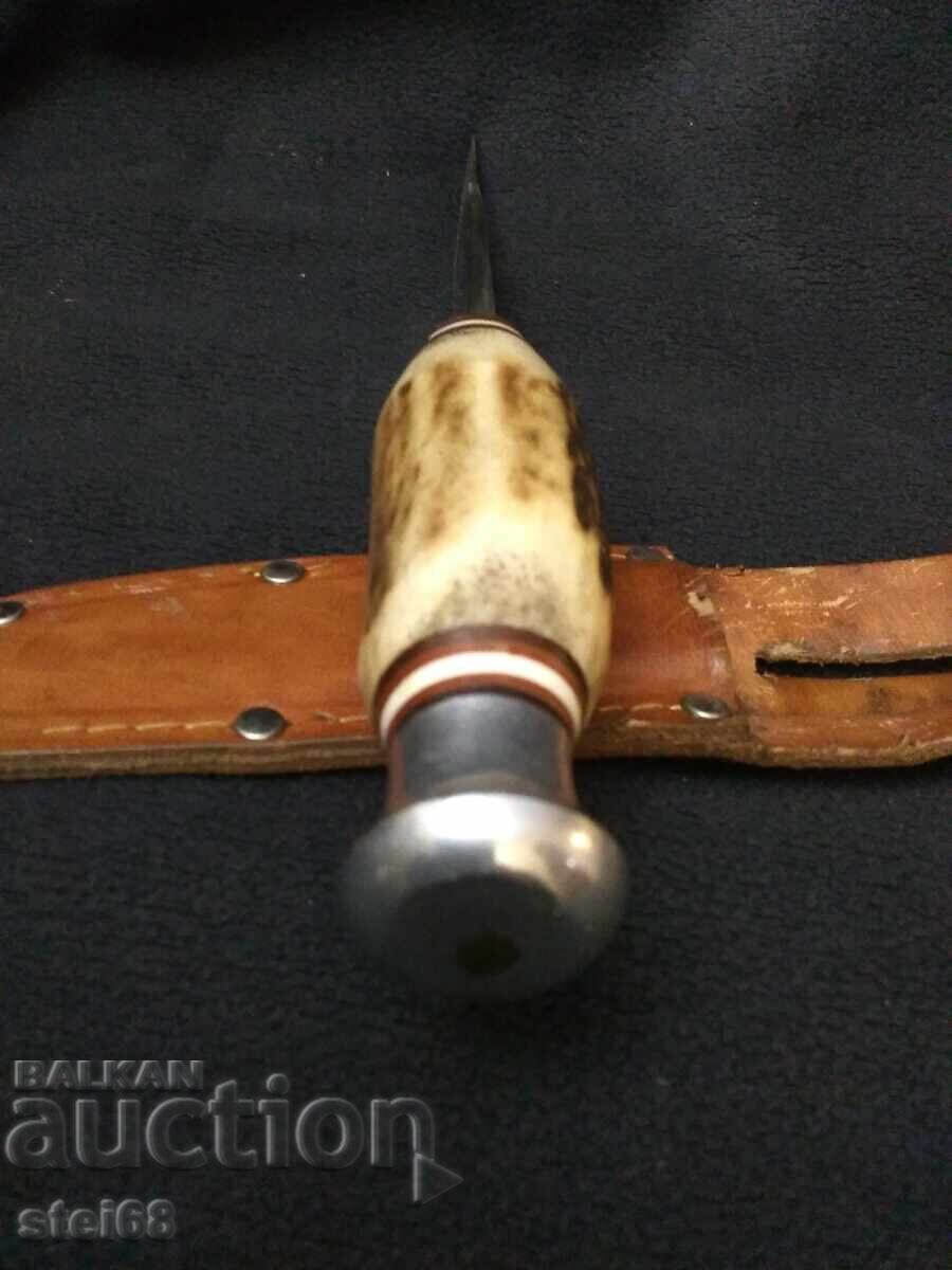 OLD HUNTING KNIFE -SOLINGEN ROSTFREI with price 60.00 BGN | € 30.68 OLD HUNTING KNIFE -SOLINGEN ROSTFREI with price 60.00 BGN | € 30.68