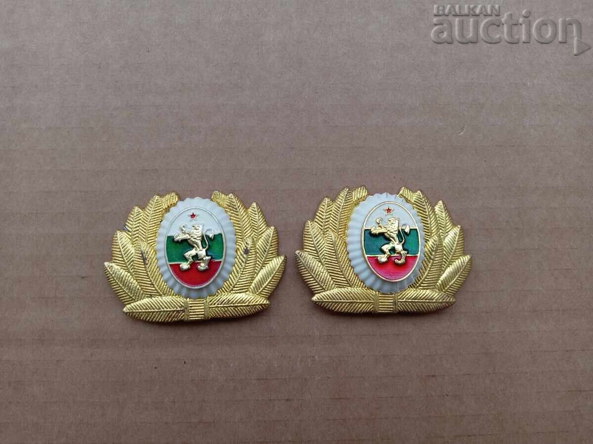 cockade cockades lot 2 pieces 70s 80s with five-pointed star with price 31.00 BGN | € 15.85 cockade cockades lot 2 pieces 70s 80s with five-pointed star with price 31.00 BGN | € 15.85