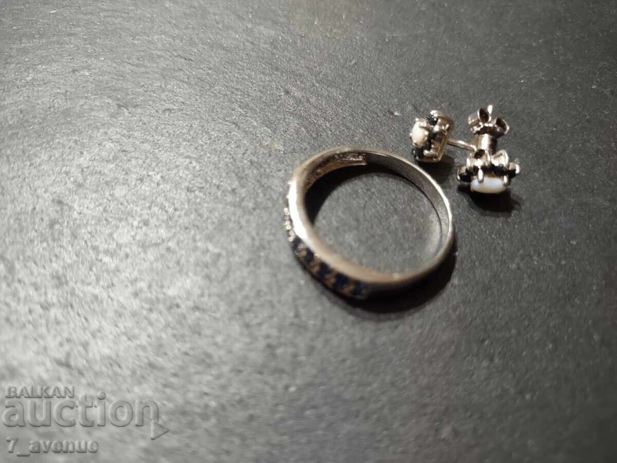 Inel de argint cu cercei, Opal Safir, 21.01.2025 cu preț 150.00 BGN | € 76.69 Inel de argint cu cercei, Opal Safir, 21.01.2025 cu preț 150.00 BGN | € 76.69