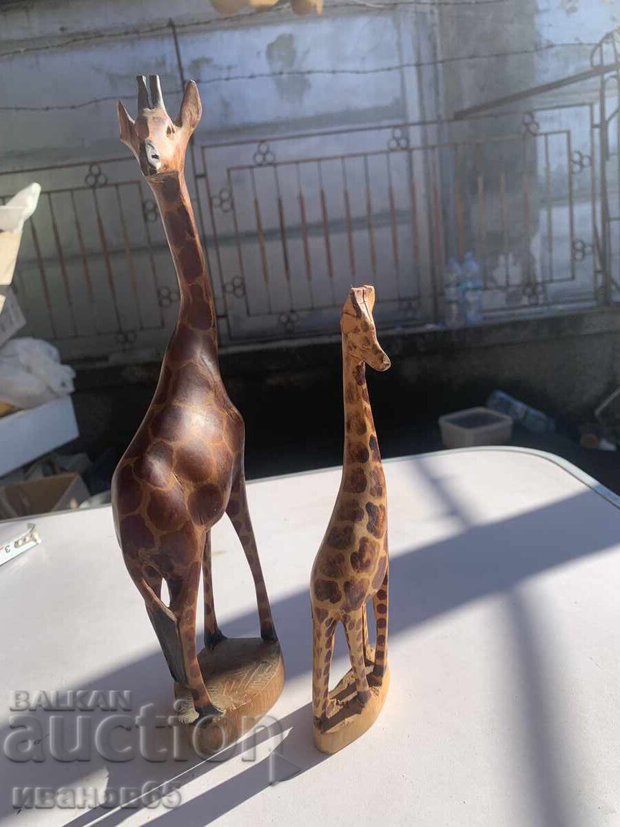 Delivery of wooden figure Delivery of wooden figure