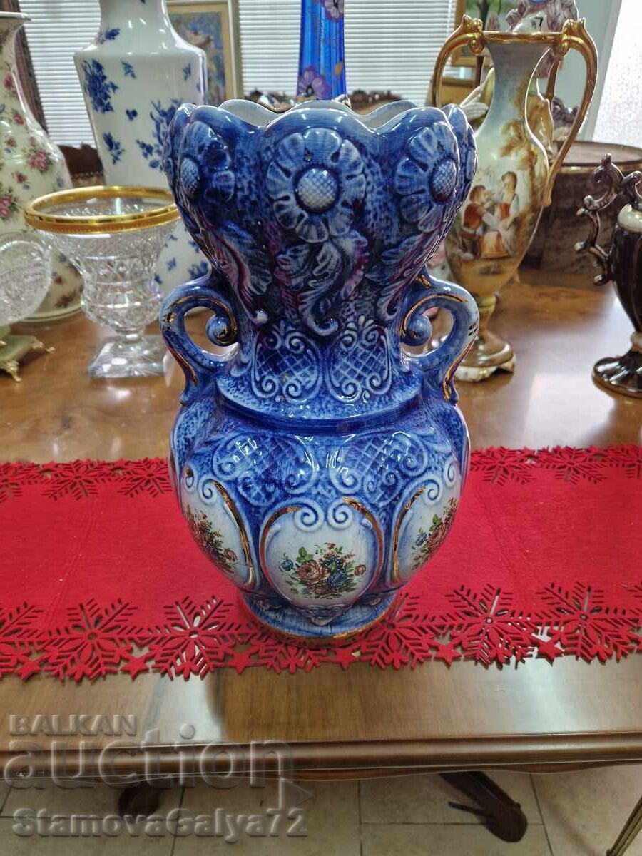 Great large Italian porcelain vase