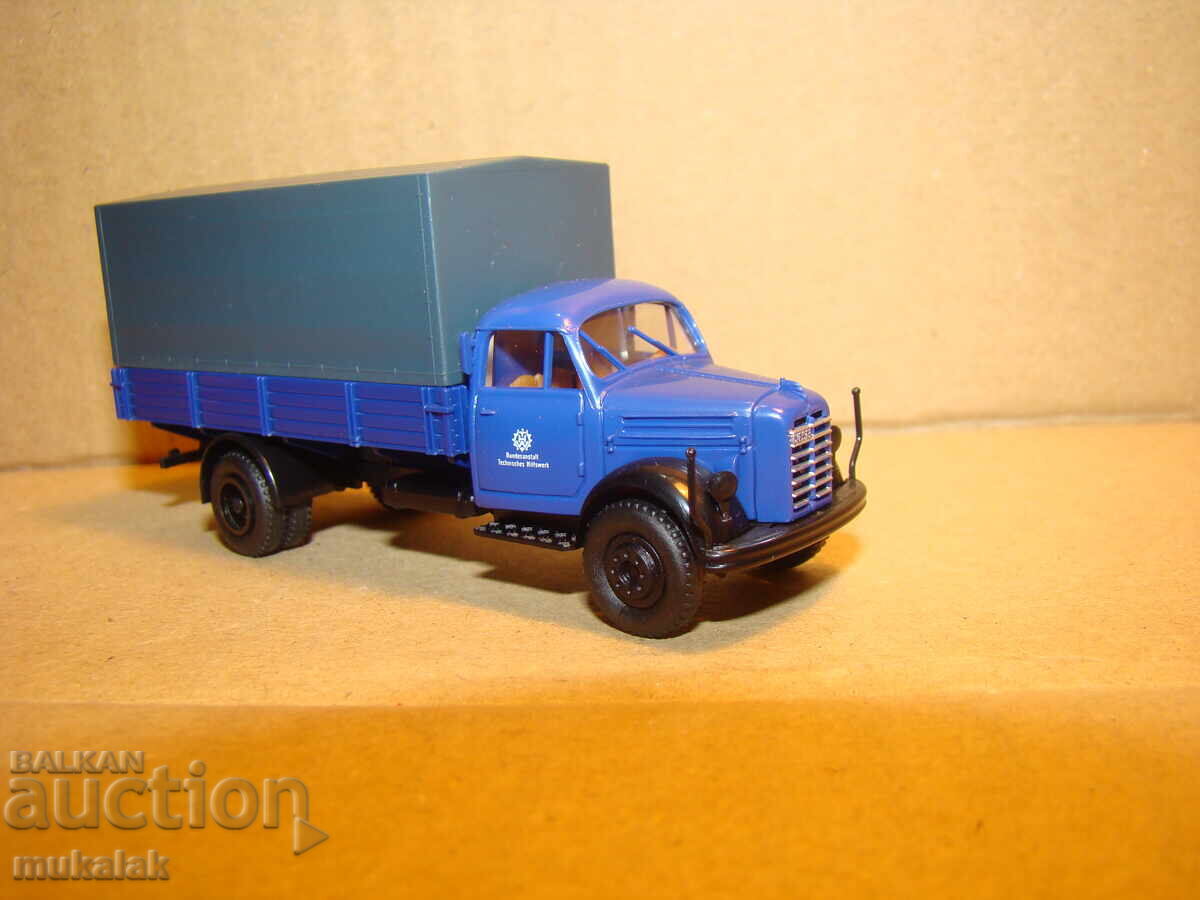 Auction BREKINA H0 1/87 BORGWARD TRUCK MODEL TROLLEY TOY Auction BREKINA H0 1/87 BORGWARD TRUCK MODEL TROLLEY TOY