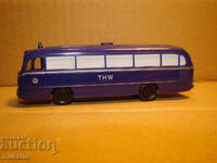 PRALINE H0 1/87 MERCEDES BUS MODEL TROLLEY TOY