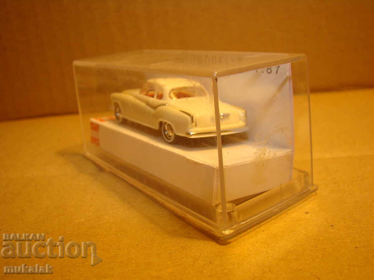 Auction  BUSCH H0 1/87 BORGWARD ISABELLA MODEL TOY STROLLER