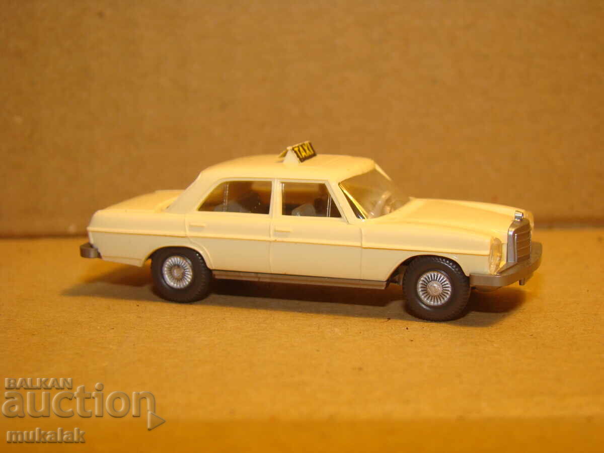 Auction  WIKING H0 1/87 MERCEDES BENZ TAXI TAXI MODEL TROLLEY