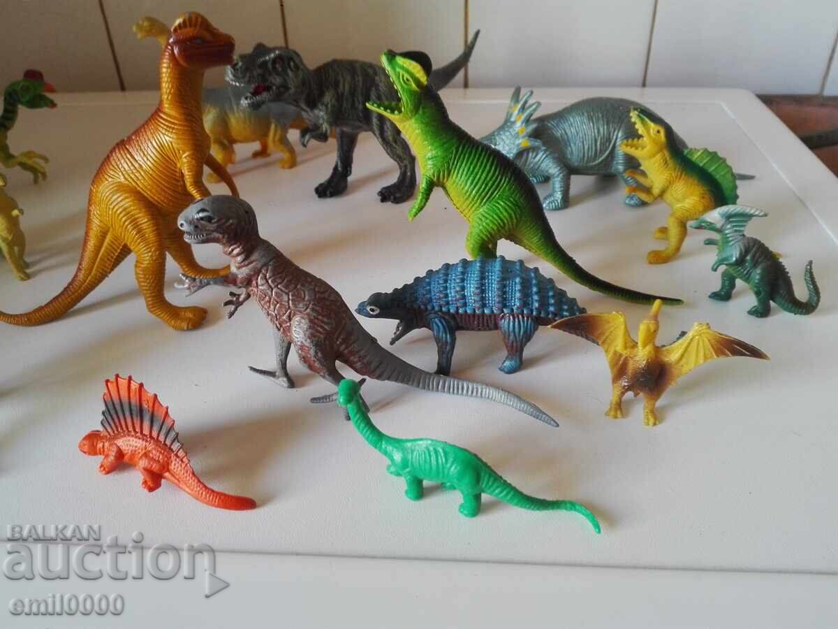 Auction Plastic animals Jurassic Park. Auction Plastic animals Jurassic Park.