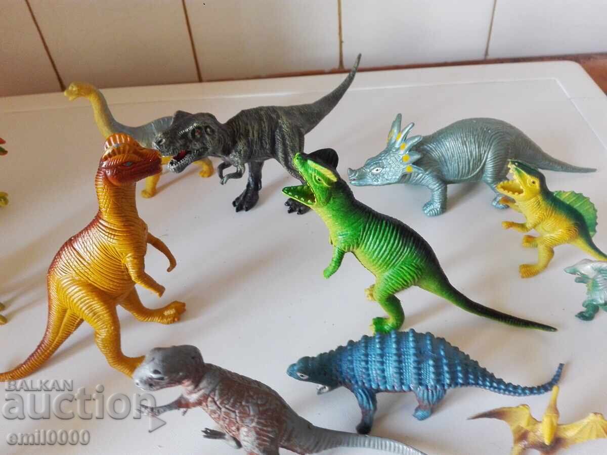 Delivery of Plastic animals Jurassic Park. Delivery of Plastic animals Jurassic Park.