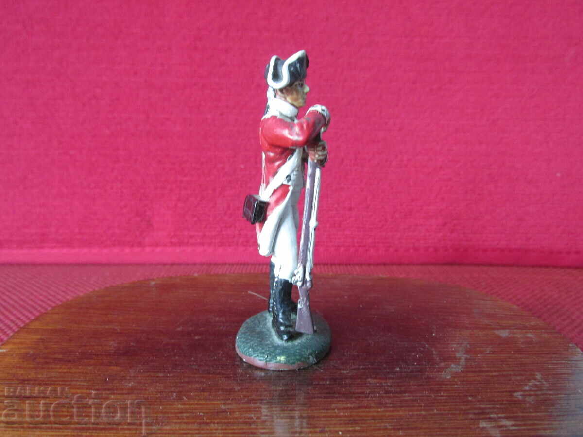 Доставка на Войник на DelPrado Доставка на Войник на DelPrado