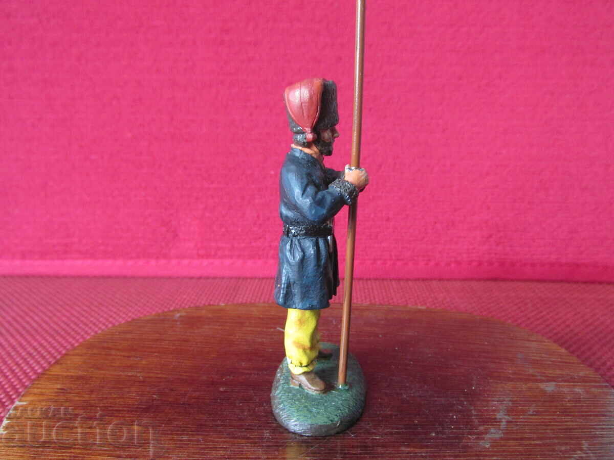 Доставка на Войник на DelPrado Доставка на Войник на DelPrado