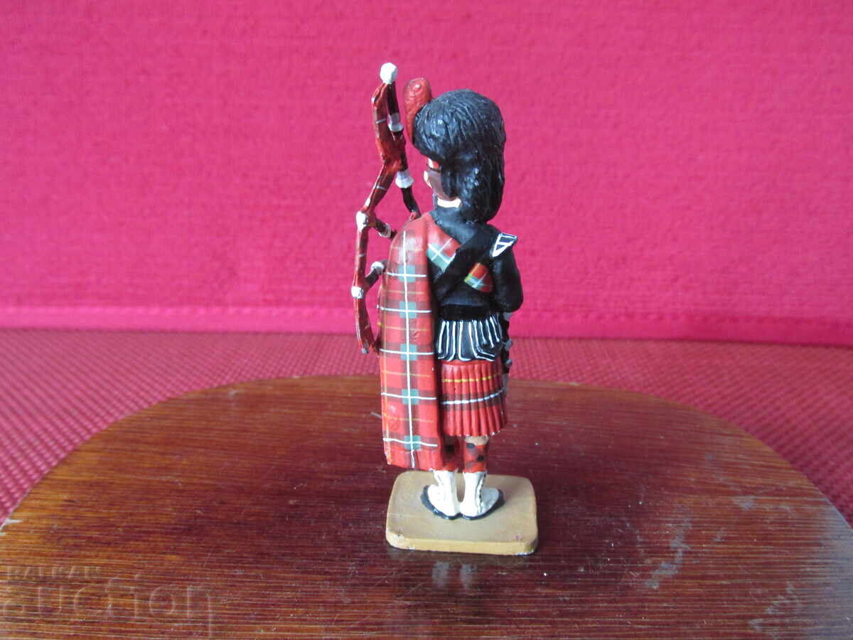 Auction DelPrado Soldier Auction DelPrado Soldier