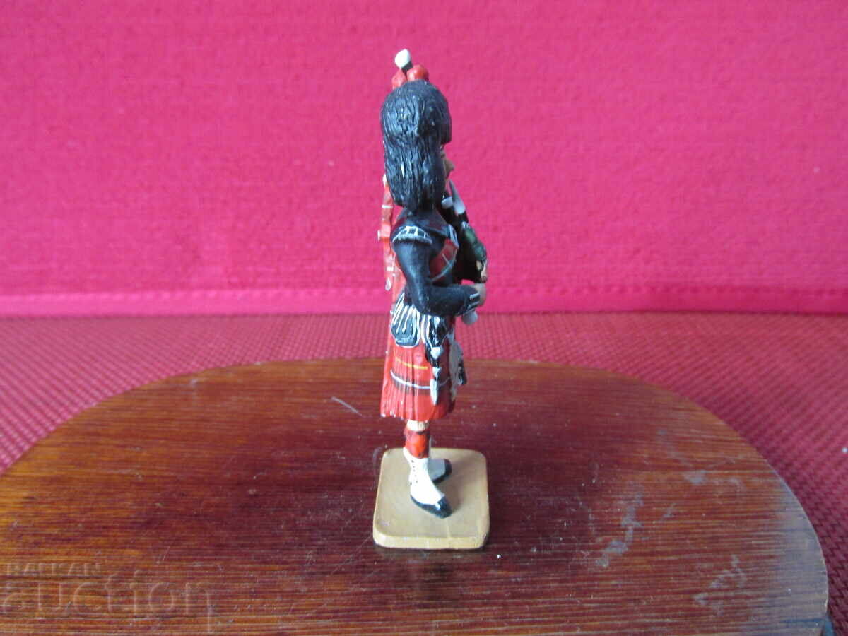 Delivery of DelPrado Soldier Delivery of DelPrado Soldier