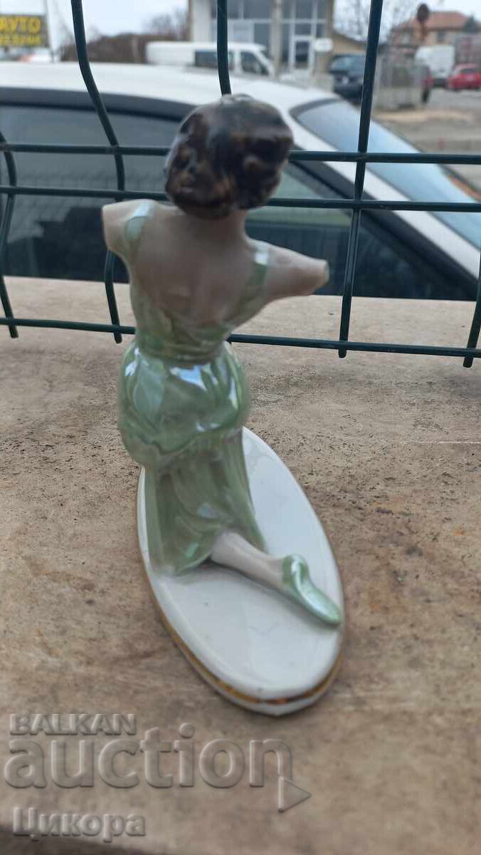 Аукцион СТАРА БЪЛГАРСКА ПОРЦЕЛАНОВА СТАТУЕТКА БАЛЕРИНА СИП Аукцион СТАРА БЪЛГАРСКА ПОРЦЕЛАНОВА СТАТУЕТКА БАЛЕРИНА СИП