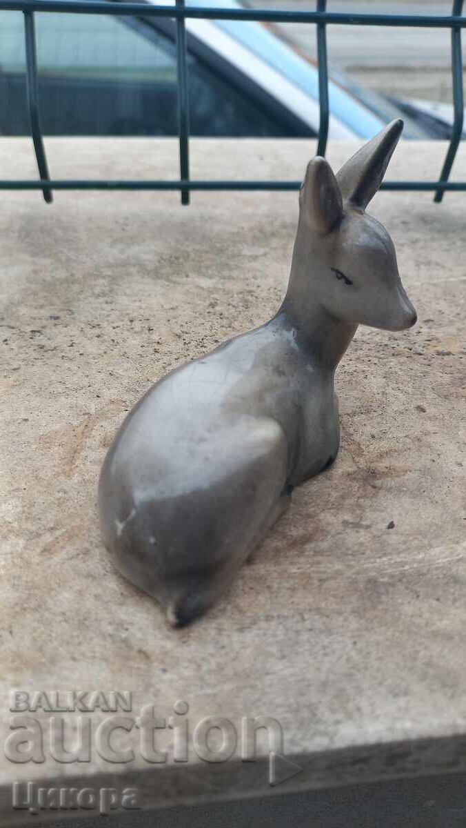 OLD BULGARIAN PORCELAIN STATUETTE DEER with price 40.00 BGN | € 20.45 OLD BULGARIAN PORCELAIN STATUETTE DEER with price 40.00 BGN | € 20.45