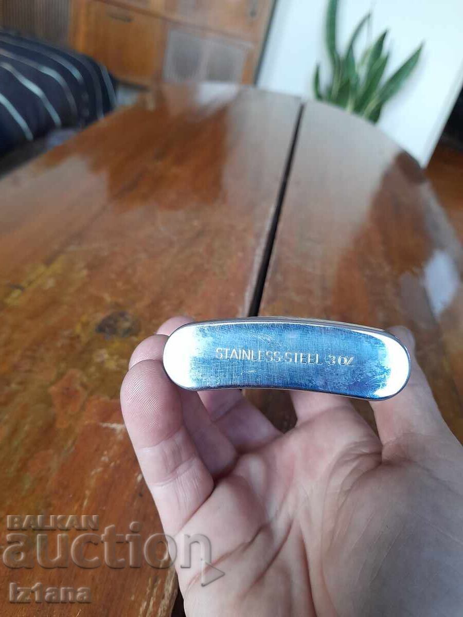 Delivery of Old Jack Daniels pocket flask Delivery of Old Jack Daniels pocket flask