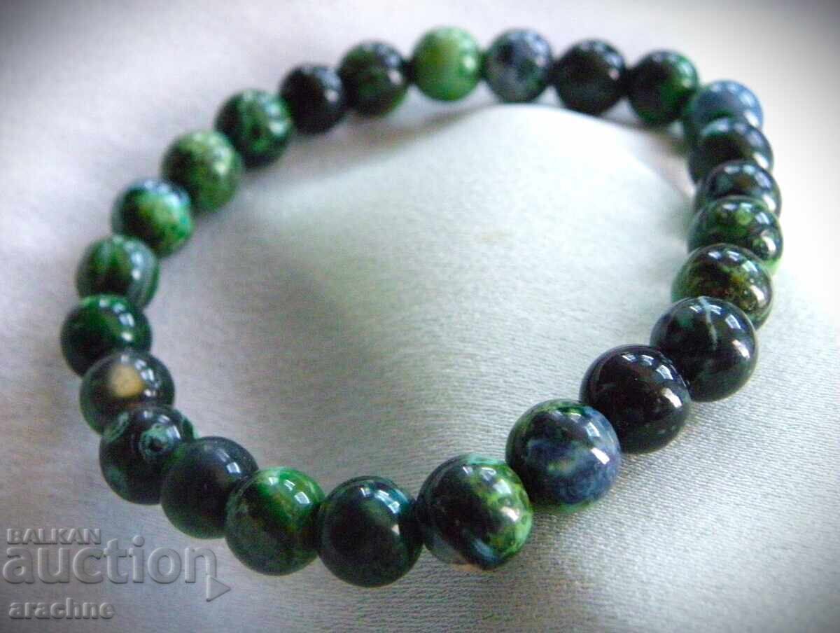 Гривна от разноцветен саянски нефрит, Русия с цена € 34.00 | 66.50 лв.