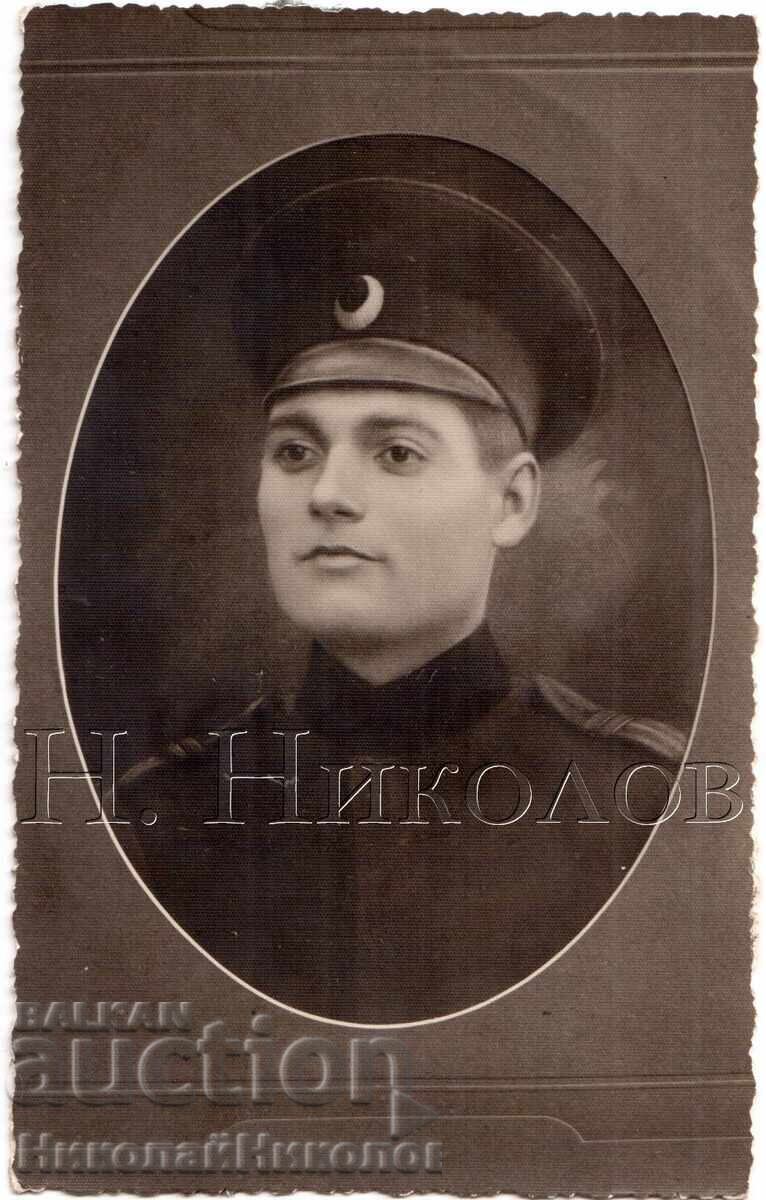 FOTO VECHE A UNUI SOLDAT ÎN STUDIO D306