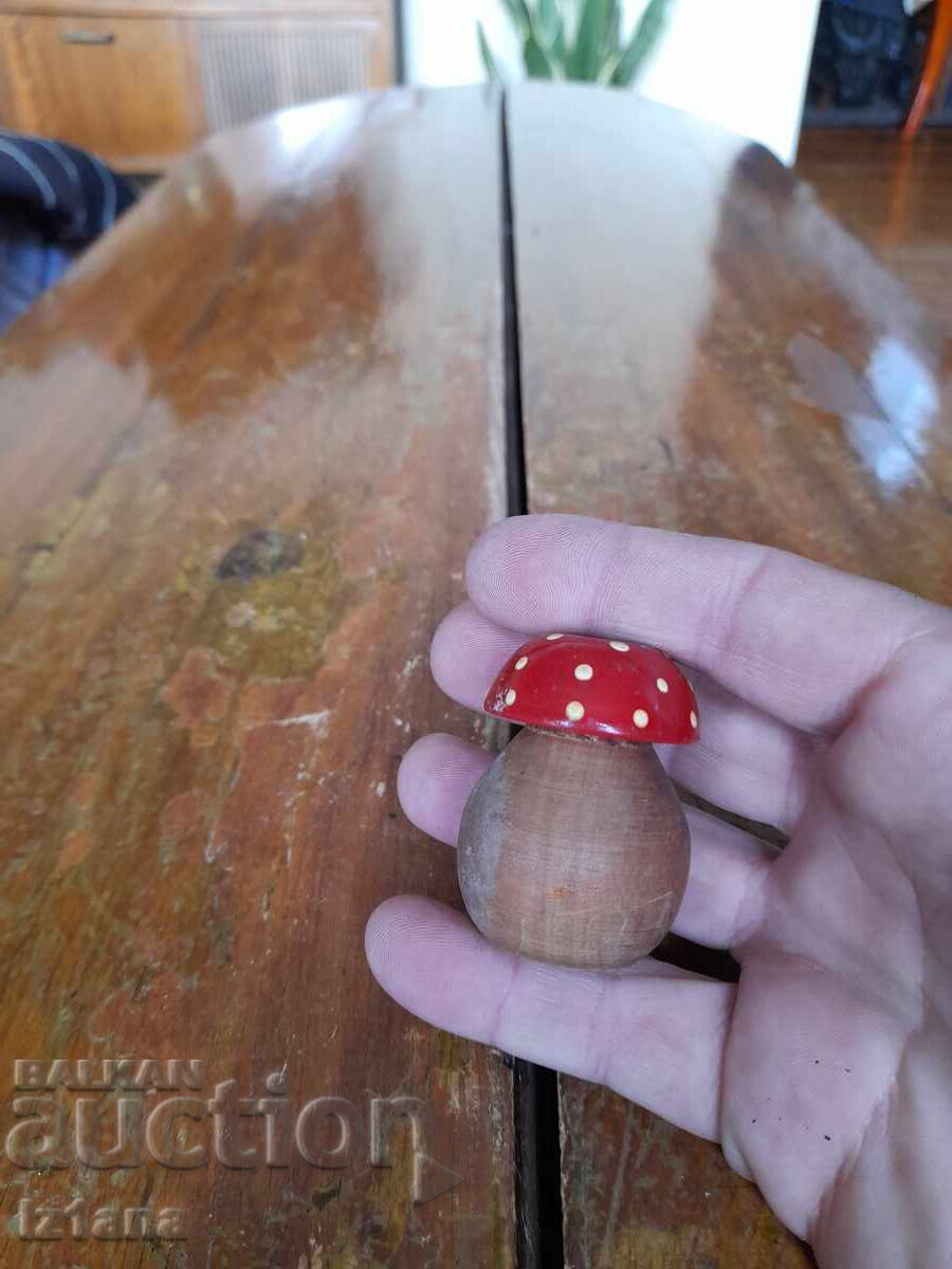 Old wooden sponge Pencil case with price 11.00 BGN | € 5.62