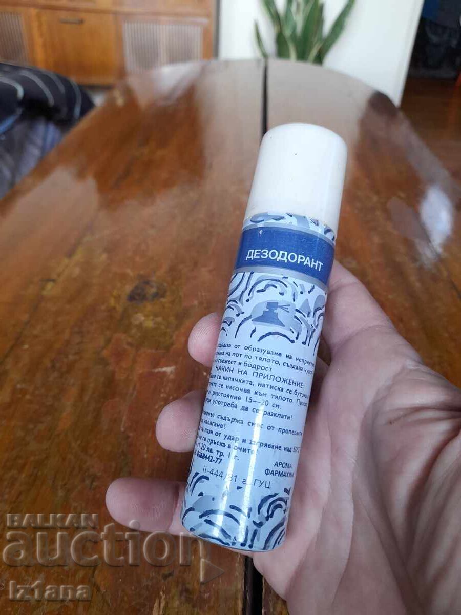 Livrarea Un pachet vechi de deodorant Aroma's Diva Reka Livrarea Un pachet vechi de deodorant Aroma's Diva Reka