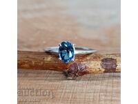 Silver ring with blue Topaz (London - 5625)