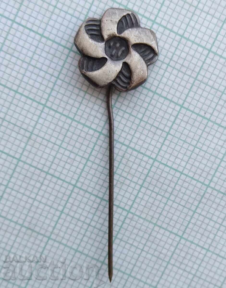 17902 Badge - Festival of Youth and Students with price 1.00 BGN | € 0.51 17902 Badge - Festival of Youth and Students with price 1.00 BGN | € 0.51