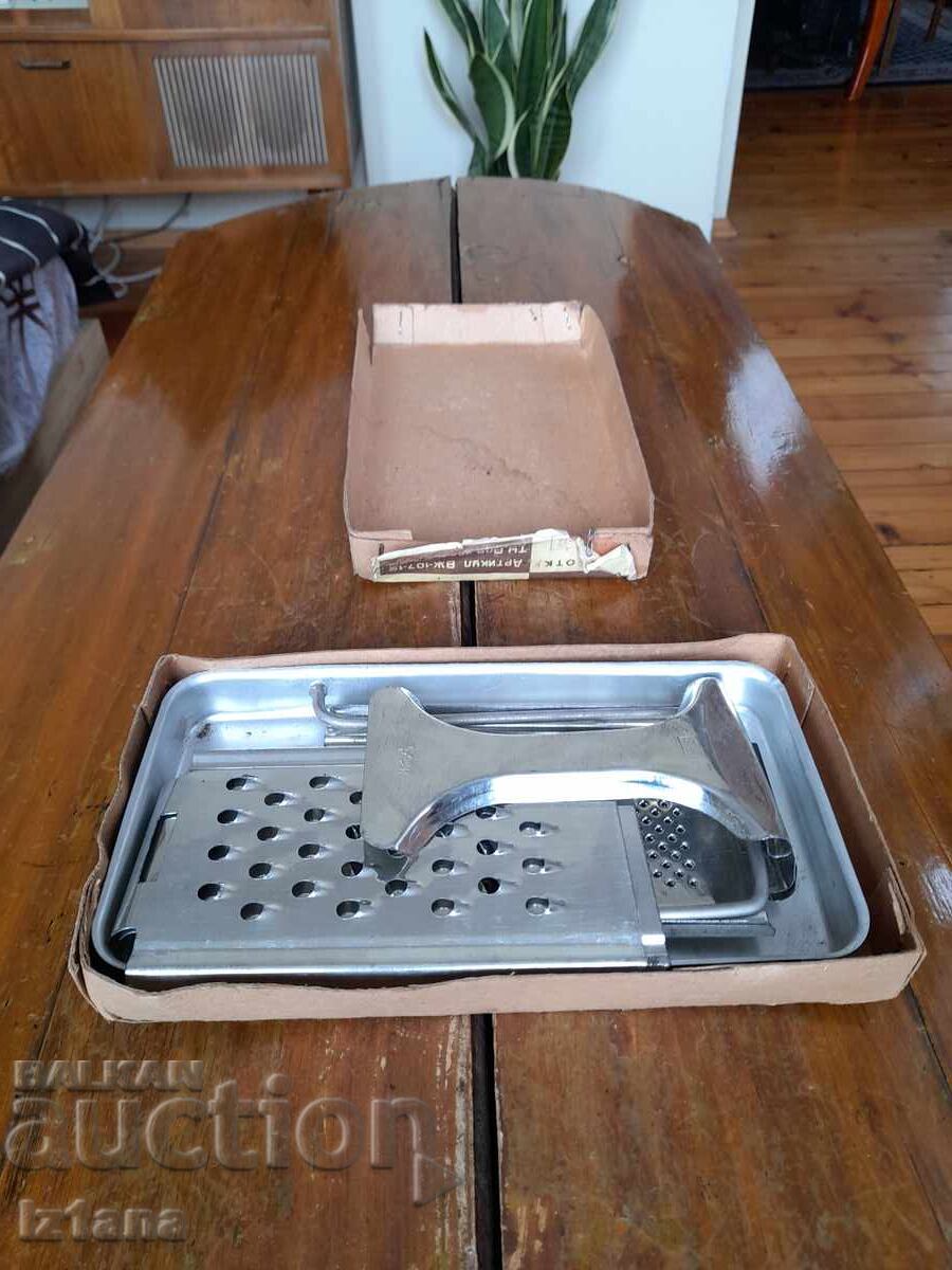 Old household planer, planer with price 37.00 BGN | € 18.92 Old household planer, planer with price 37.00 BGN | € 18.92