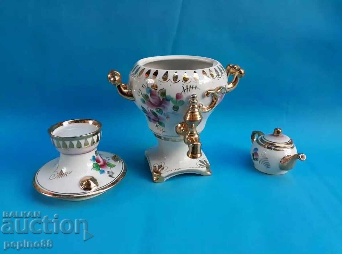 Auction  Beautiful Russian Porcelain Samovar Gzhel